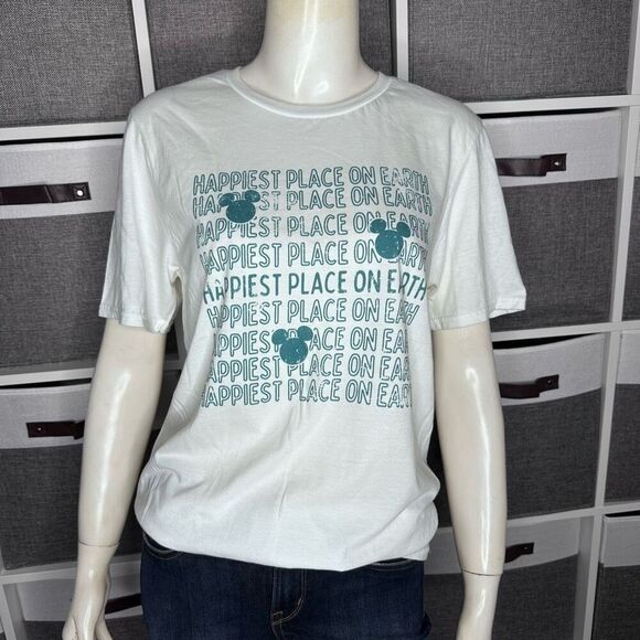 Happiest Place On Earth Distressed Graphic Tee Size Small - Picture 1 of 10